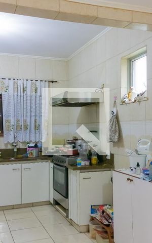 Casa à venda com 289m², 3 quartos e 3 vagas Casa à venda com 289m², 3 quartos e 3 vagasCozinha