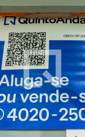 Casa à venda com 220m², 3 quartos e 3 vagasFachada - Placa Instalada