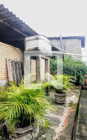 Casa à venda com 394m², 3 quartos e 1 vagaÁrea livre da casa