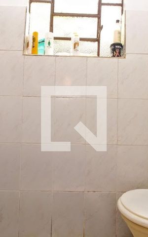 Casa à venda com 394m², 3 quartos e 1 vagaBanheiro 2