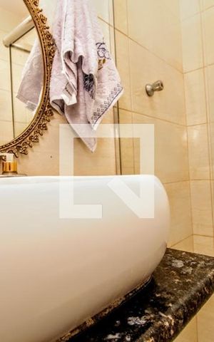 Casa à venda com 394m², 3 quartos e 1 vagaBanheiro 1