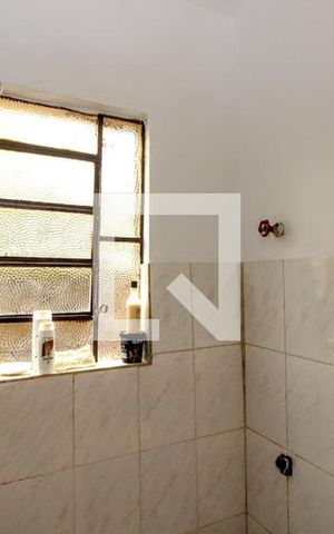 Casa à venda com 394m², 3 quartos e 1 vagaBanheiro 2