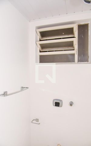 Apartamento para alugar com 107m², 3 quartos e 1 vaga Apartamento para alugar com 107m², 3 quartos e 1 vagaBanheiro de serviço