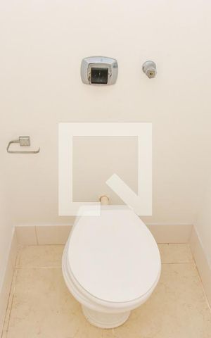 Apartamento para alugar com 107m², 3 quartos e 1 vaga Apartamento para alugar com 107m², 3 quartos e 1 vagaBanheiro de serviço