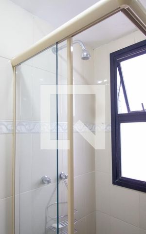 Apartamento para alugar com 265m², 3 quartos e 3 vagas Apartamento para alugar com 265m², 3 quartos e 3 vagasBanheiro Social