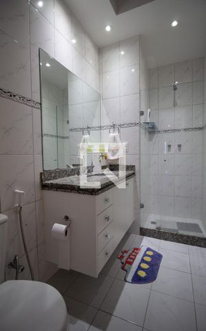 Apartamento para alugar com 265m², 3 quartos e 3 vagas Apartamento para alugar com 265m², 3 quartos e 3 vagasBanheiro da Suíte 2