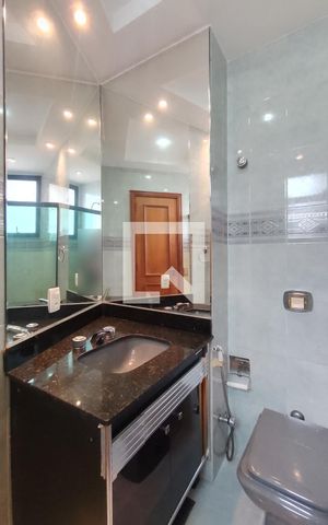 Apartamento para alugar com 260m², 4 quartos e 3 vagas Apartamento para alugar com 260m², 4 quartos e 3 vagasBanheiro Quarto 1 - Suíte