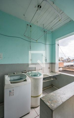 Casa à venda com 400m², 12 quartos e sem vagaLavanderia