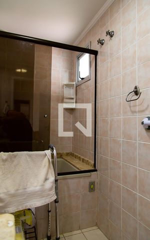 Apartamento à venda com 201m², 2 quartos e 3 vagasBanheiro da Suíte