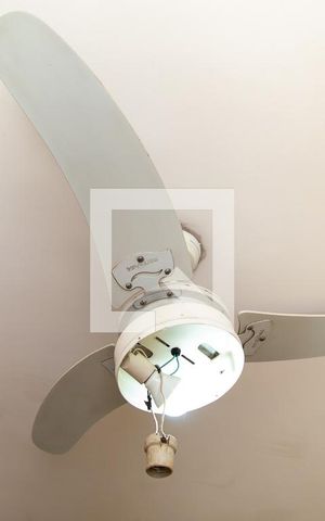 Apartamento à venda com 201m², 2 quartos e 3 vagasQuarto do Terraço - Ventilador