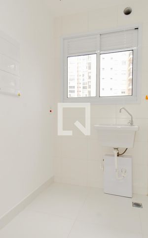 Apartamento para alugar com 58m², 2 quartos e 1 vagaÁrea de Serviço