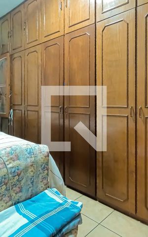 Casa à venda com 180m², 4 quartos e 2 vagas Casa à venda com 180m², 4 quartos e 2 vagasQuarto 1