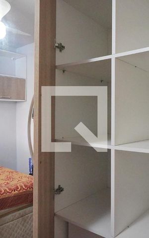 Apartamento à venda com 45m², 2 quartos e 1 vagaGuarda roupa