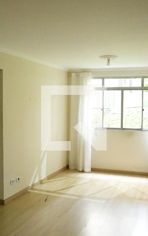 Apartamento para alugar com 55m², 2 quartos e 1 vagaSala