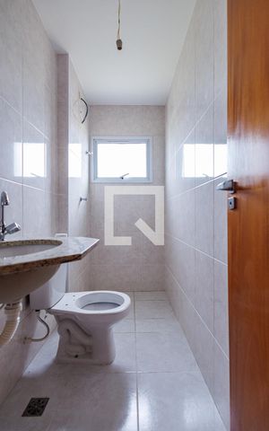 Apartamento para alugar com 75m², 2 quartos e 2 vagas Apartamento para alugar com 75m², 2 quartos e 2 vagasBanheiro do Corredor