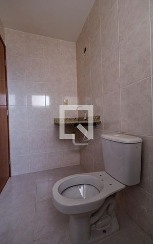 Apartamento para alugar com 75m², 2 quartos e 2 vagas Apartamento para alugar com 75m², 2 quartos e 2 vagasBanheiro da Suíte