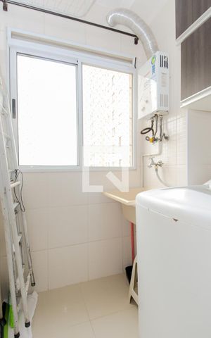 Apartamento para alugar com 49m², 2 quartos e 1 vagaÁrea de Serviço