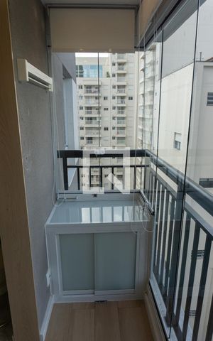 Apartamento à venda com 33m², 1 quarto e sem vagaSacada