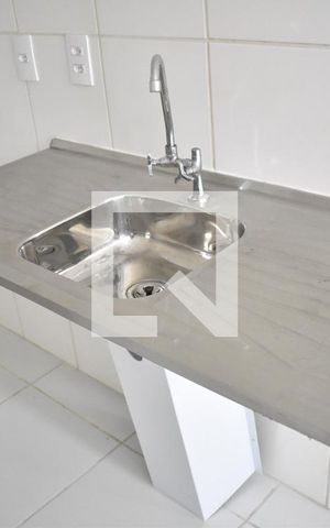 Apartamento para alugar com 43m², 2 quartos e sem vagaPia