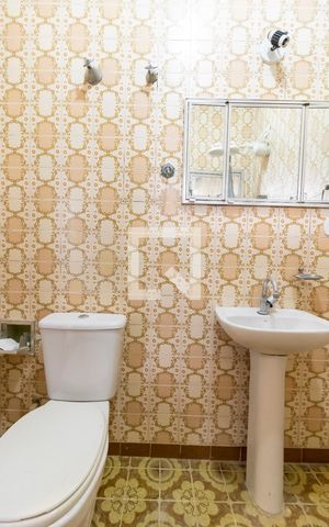 Casa para alugar com 36m², 1 quarto e sem vaga Casa para alugar com 36m², 1 quarto e sem vagaBanheiro