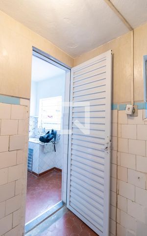 Casa para alugar com 36m², 1 quarto e sem vaga Casa para alugar com 36m², 1 quarto e sem vagaBanheiro/Área de Serviço