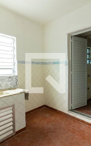 Casa para alugar com 36m², 1 quarto e sem vaga Casa para alugar com 36m², 1 quarto e sem vagaCozinha