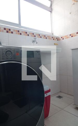 Apartamento à venda com 64m², 2 quartos e 1 vagaÁrea de Serviço
