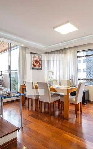 Apartamento à venda com 185m², 4 quartos e 3 vagasSala