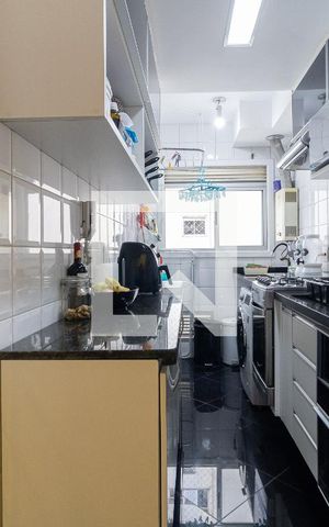 Apartamento à venda com 48m², 2 quartos e 1 vaga Apartamento à venda com 48m², 2 quartos e 1 vagaCozinha