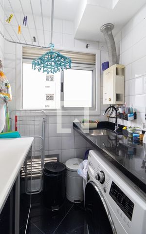 Apartamento à venda com 48m², 2 quartos e 1 vaga Apartamento à venda com 48m², 2 quartos e 1 vagaLavanderia
