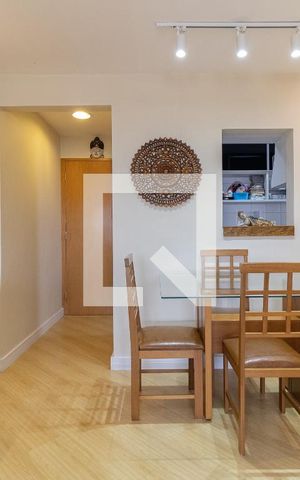 Apartamento à venda com 48m², 2 quartos e 1 vaga Apartamento à venda com 48m², 2 quartos e 1 vagaSala