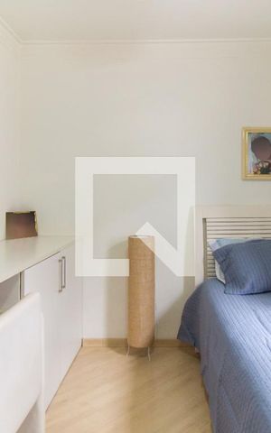 Casa à venda com 150m², 4 quartos e 8 vagas Casa à venda com 150m², 4 quartos e 8 vagasQuarto 01