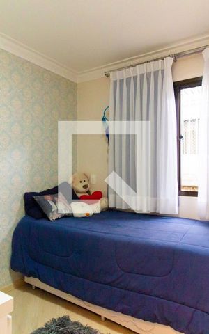 Casa à venda com 150m², 4 quartos e 8 vagas Casa à venda com 150m², 4 quartos e 8 vagasQuarto 02