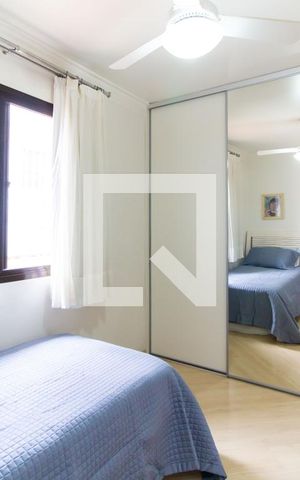 Casa à venda com 150m², 4 quartos e 8 vagas Casa à venda com 150m², 4 quartos e 8 vagasQuarto 01