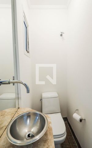 Casa de condomínio para alugar com 176m², 3 quartos e 2 vagas Casa de condomínio para alugar com 176m², 3 quartos e 2 vagasLavabo