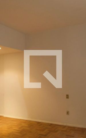 Apartamento à venda com 285m², 4 quartos e 2 vagas Apartamento à venda com 285m², 4 quartos e 2 vagasSuíte