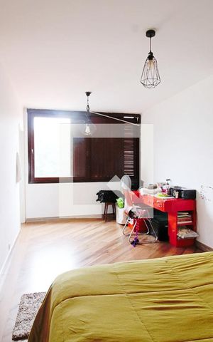 Casa à venda com 330m², 3 quartos e 3 vagasSuíte 
