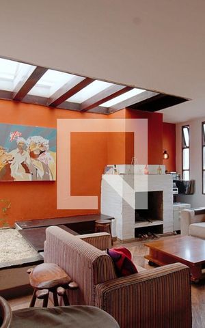 Casa à venda com 330m², 3 quartos e 3 vagasSala