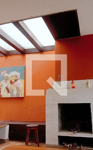 Casa à venda com 330m², 3 quartos e 3 vagasSala