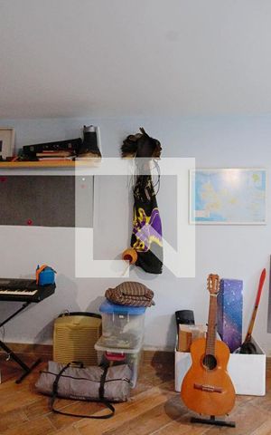Casa à venda com 330m², 3 quartos e 3 vagasEscritório