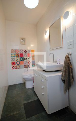 Casa à venda com 330m², 3 quartos e 3 vagasLavabo 1