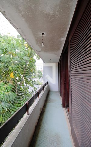Casa à venda com 330m², 3 quartos e 3 vagasVaranda dos Quartos 2 e 3 