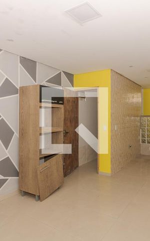 Casa à venda com 140m², 3 quartos e sem vaga Casa à venda com 140m², 3 quartos e sem vagaSala/Cozinha