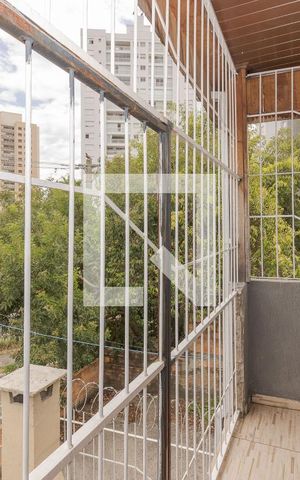 Casa à venda com 140m², 3 quartos e sem vaga Casa à venda com 140m², 3 quartos e sem vagaQuarto 3