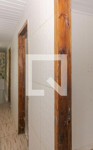 Casa à venda com 140m², 3 quartos e sem vaga Casa à venda com 140m², 3 quartos e sem vagaCorredor