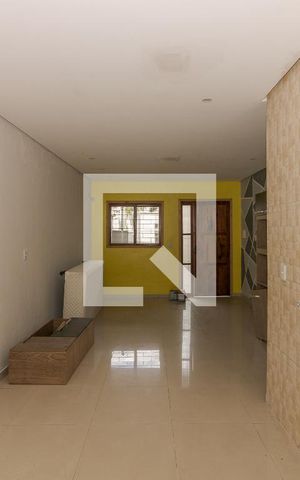 Casa à venda com 140m², 3 quartos e sem vaga Casa à venda com 140m², 3 quartos e sem vagaSala/Cozinha