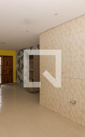 Casa à venda com 140m², 3 quartos e sem vaga Casa à venda com 140m², 3 quartos e sem vagaSala/Cozinha