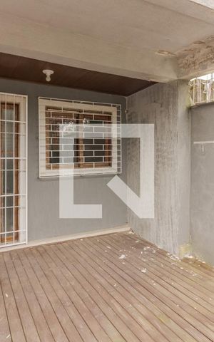 Casa à venda com 140m², 3 quartos e sem vaga Casa à venda com 140m², 3 quartos e sem vagaÁrea Externa