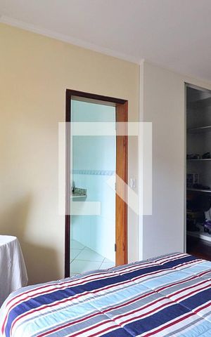 Casa à venda com 225m², 4 quartos e 4 vagasSuíte 2