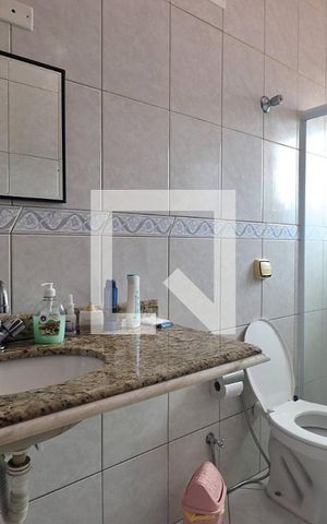 Casa à venda com 225m², 4 quartos e 4 vagasBanheiro da Suíte 3